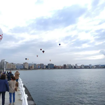 La Casa De Alba Gijon